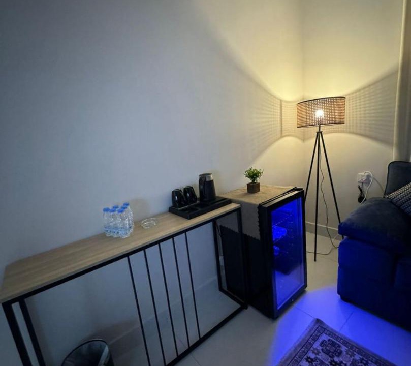 Al Wahah Apartment | شقة هادئة بصالة وغرفة نوم