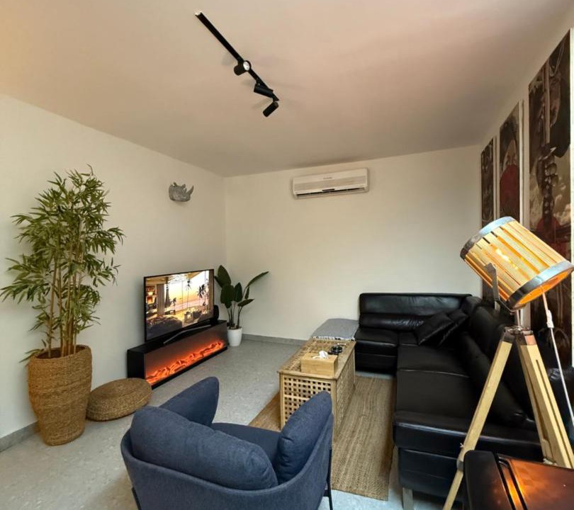 Riyadh Apartment | 1BR Private Enterance & Courtyard, Near Airport
