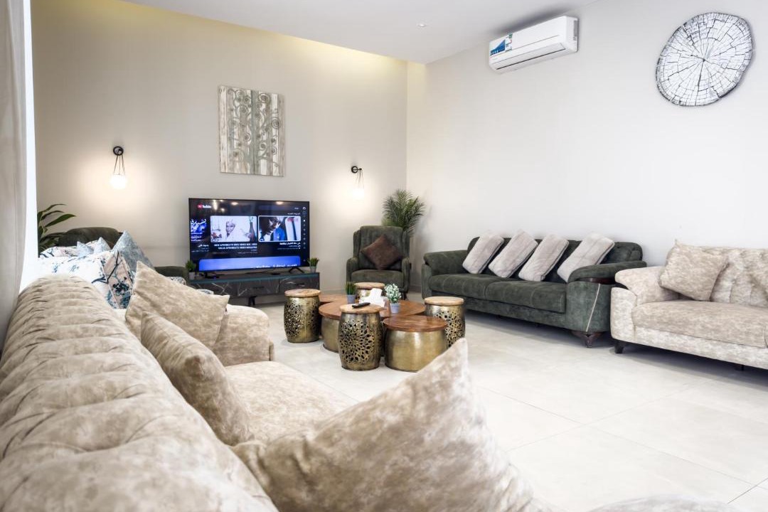 Riyadh Ski Chalet | Pool Chalet W Green Garden & BBQ Relax باشن 3 غرفة سينما & PS5