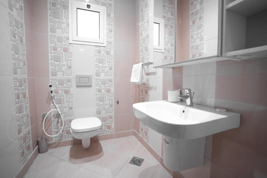 King Abdul Aziz Road Apartment | Mabaat-White Pearl Compound - 600 A-Villa 6