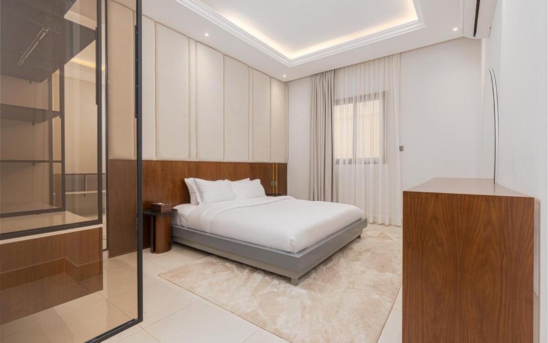 Riyadh Apartment | Stylish AlQirawan Retreat with Smart TV, WiFi