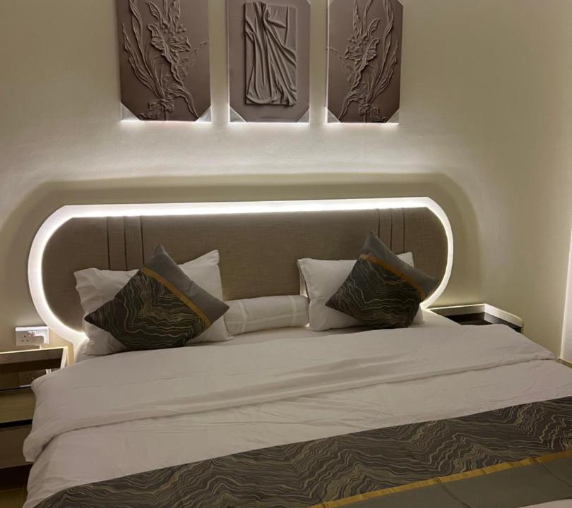 Hera Street Apartment | HomeStay