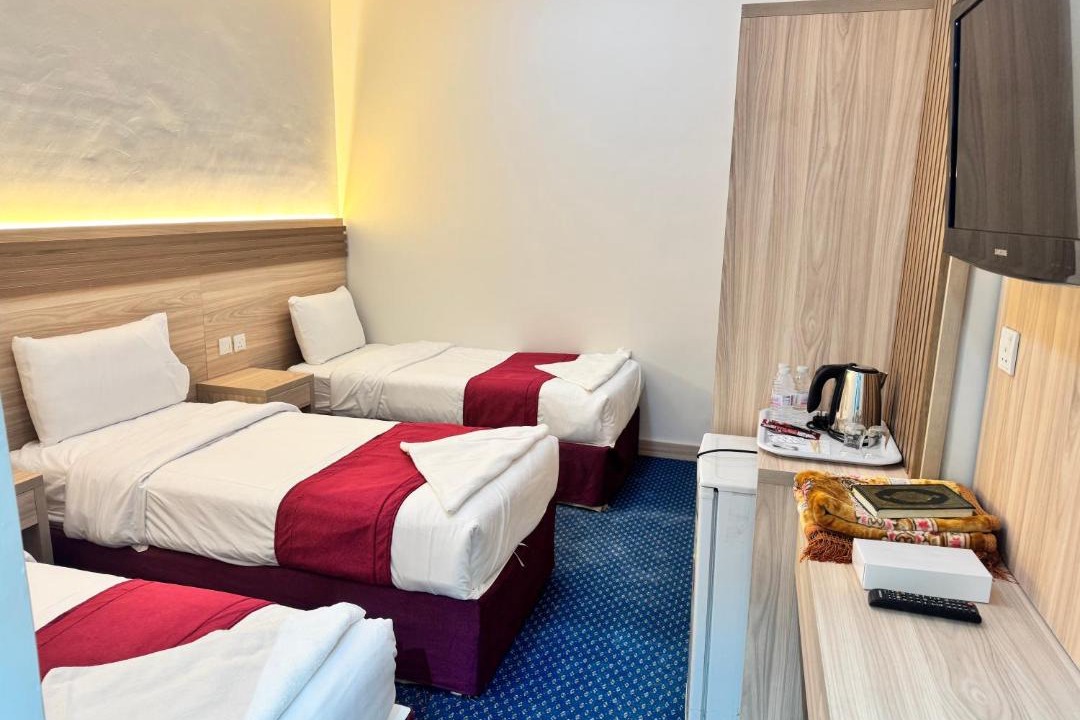 Al Aziziyah Apartment | فندق رفاق العالية