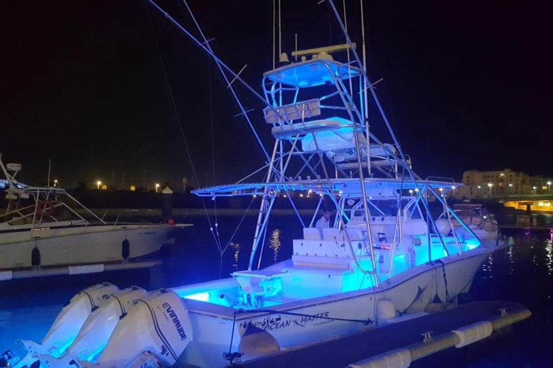 Durrat Al-Arous Boat Rental | Sharmaui