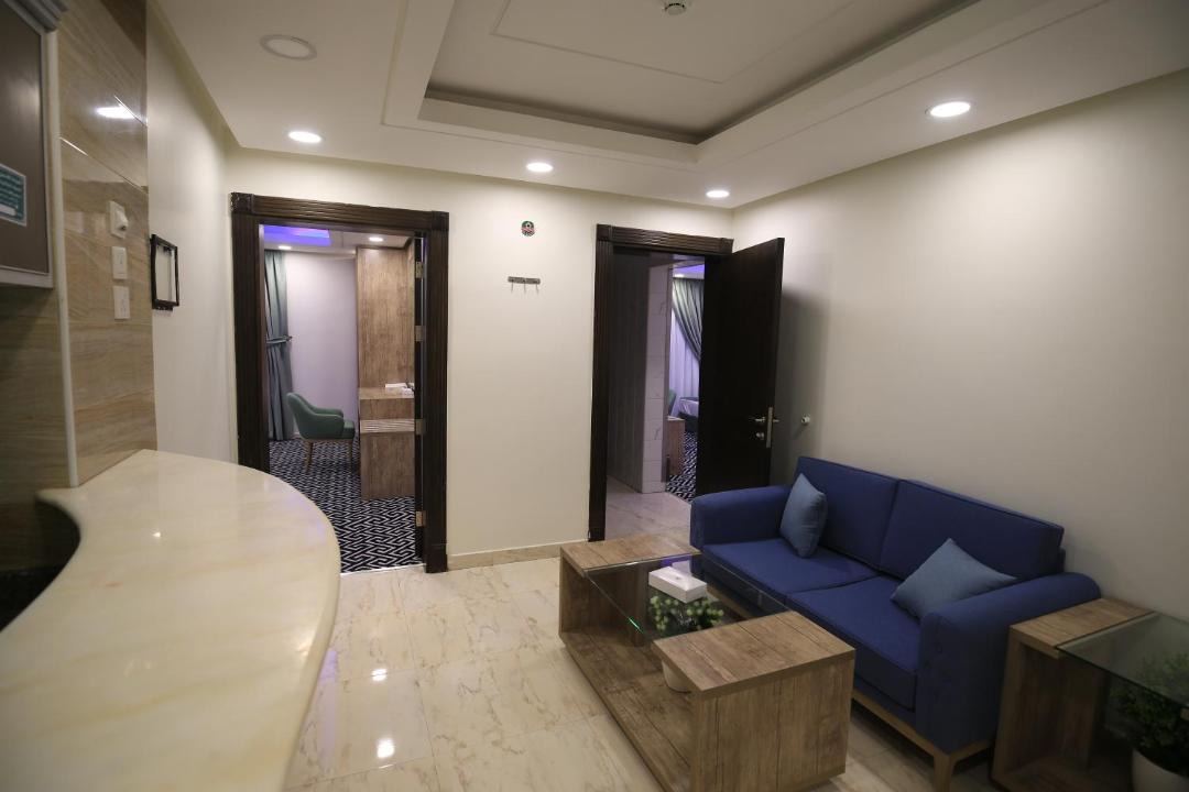 Al Aziziyah Apartment | شقق نيروز ان للشقق المخدومة - Newroz N Serviced Apartments