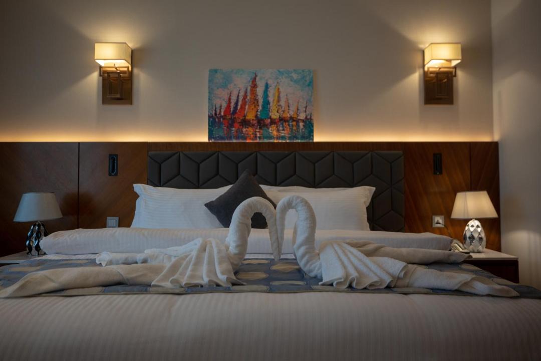 Manama Hotel | The Seven Hotel