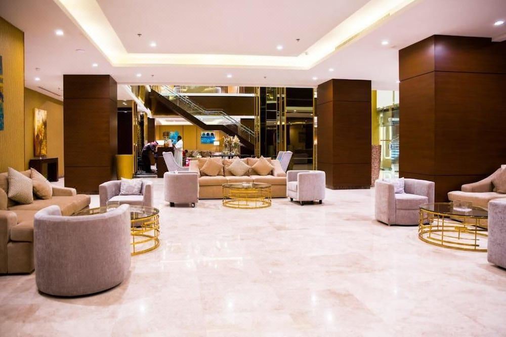 Photo of Livingroom in 60th Street