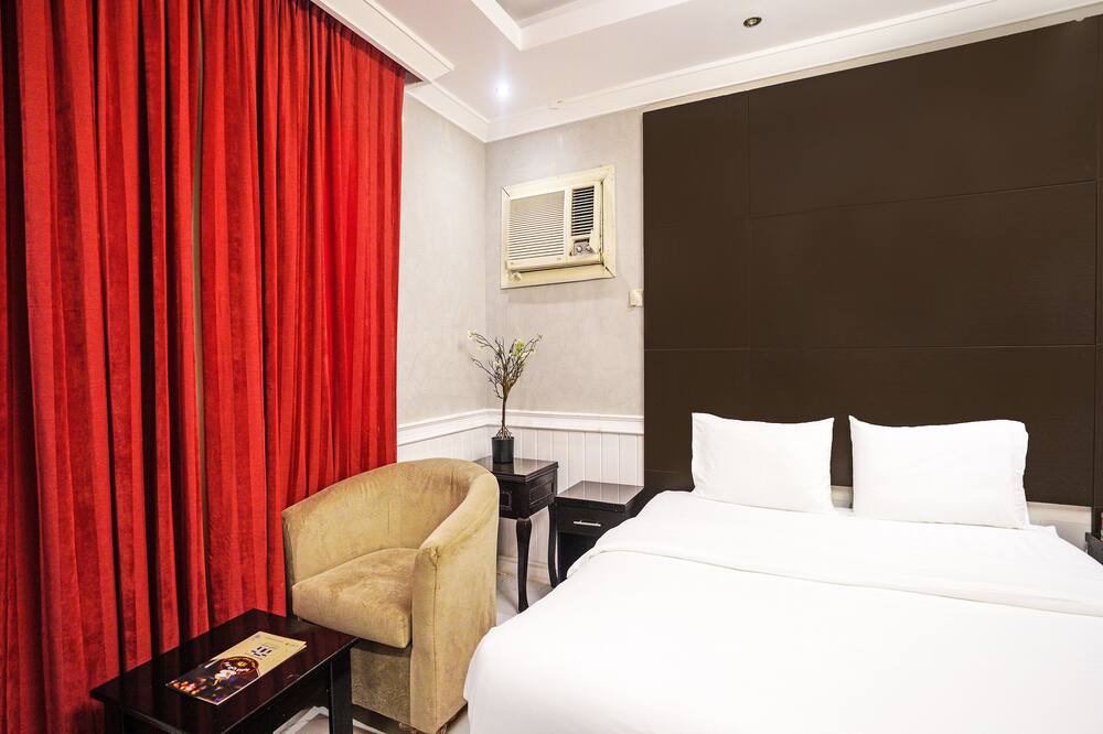 Photo of Bedroom in Sari Street