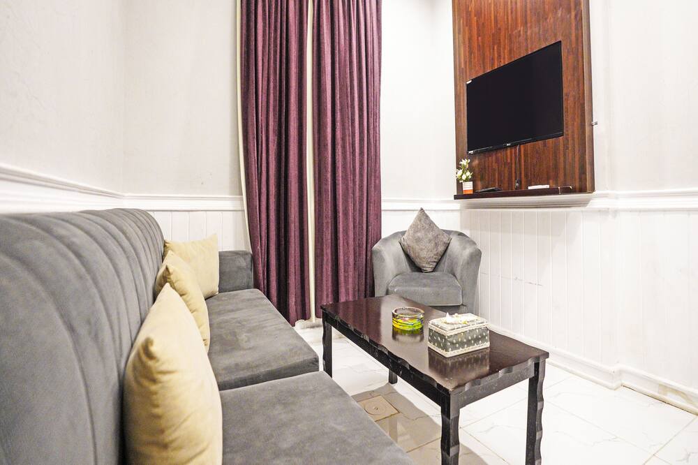 Photo of Bedroom in Sari Street