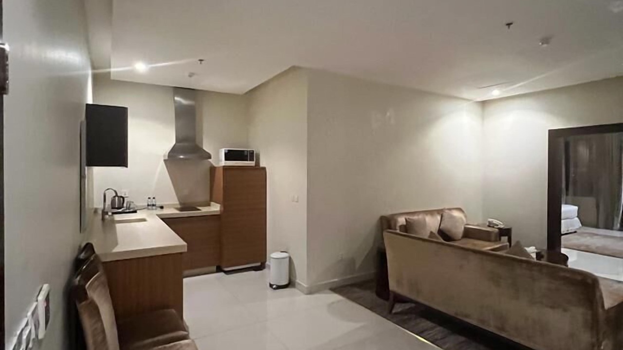 Photo of Bedroom in King Abdul Aziz Road
