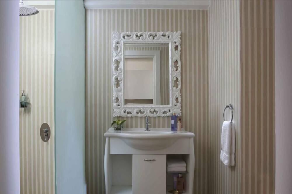 Photo of Bathroom in Sari Street