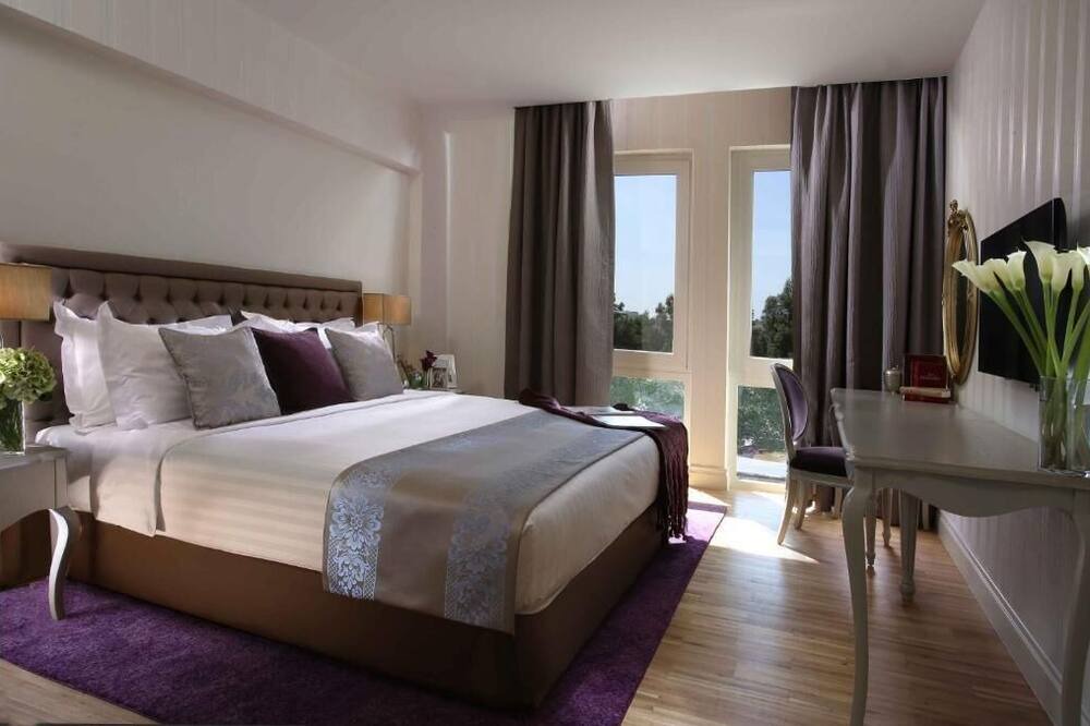 Photo of Bedroom in Sari Street