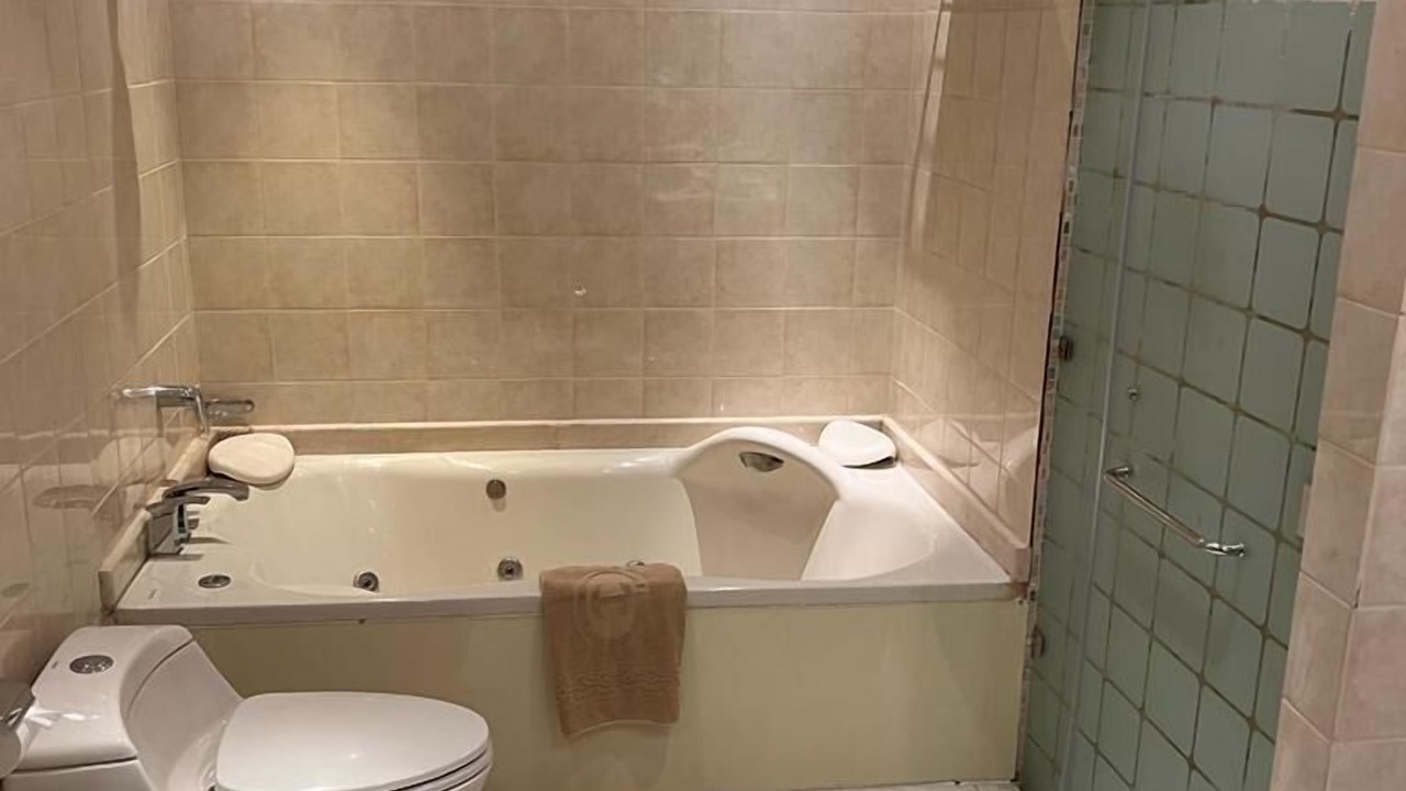 Photo of Bathroom in Al Yarmouk