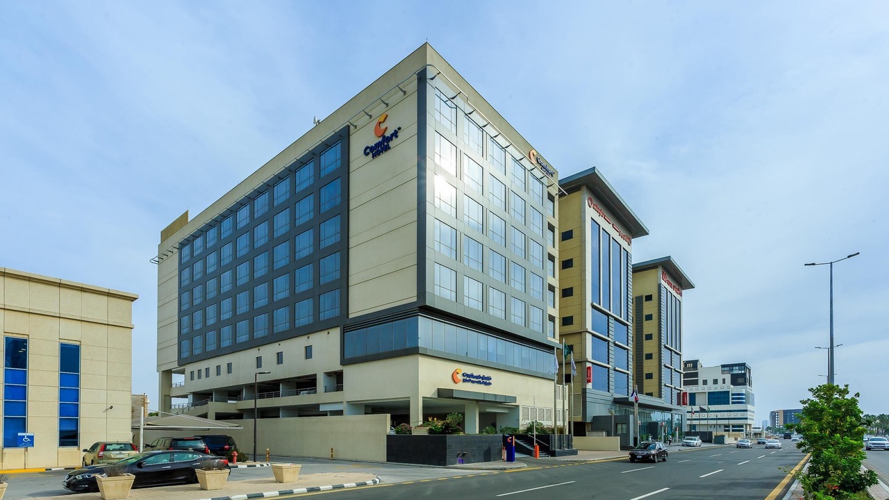 Photo of Outdoor in King Abdul Aziz Road
