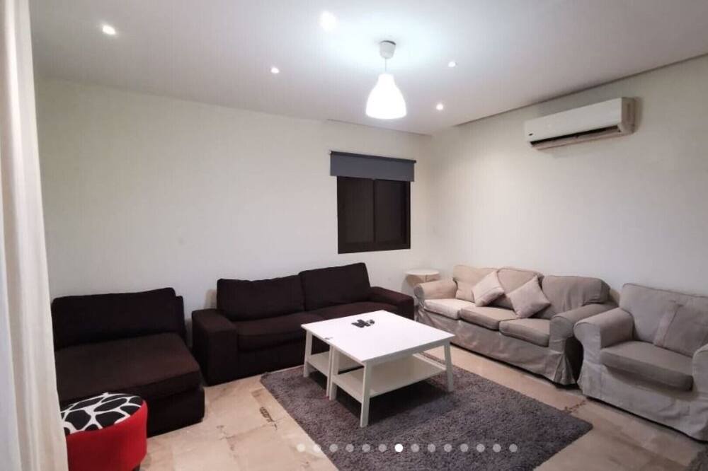 Photo of Livingroom in Al-Hamra'a
