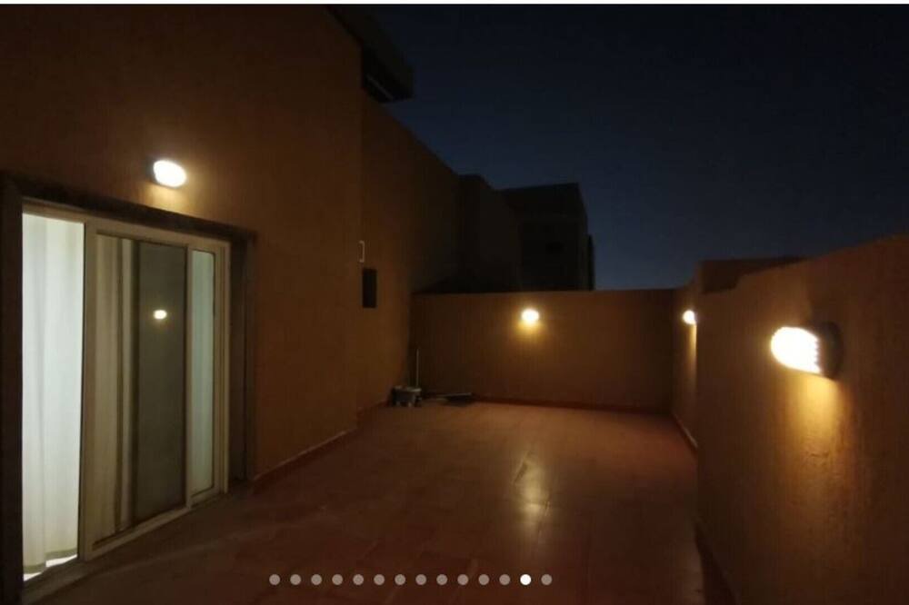 Photo of Outdoor in Al-Hamra'a