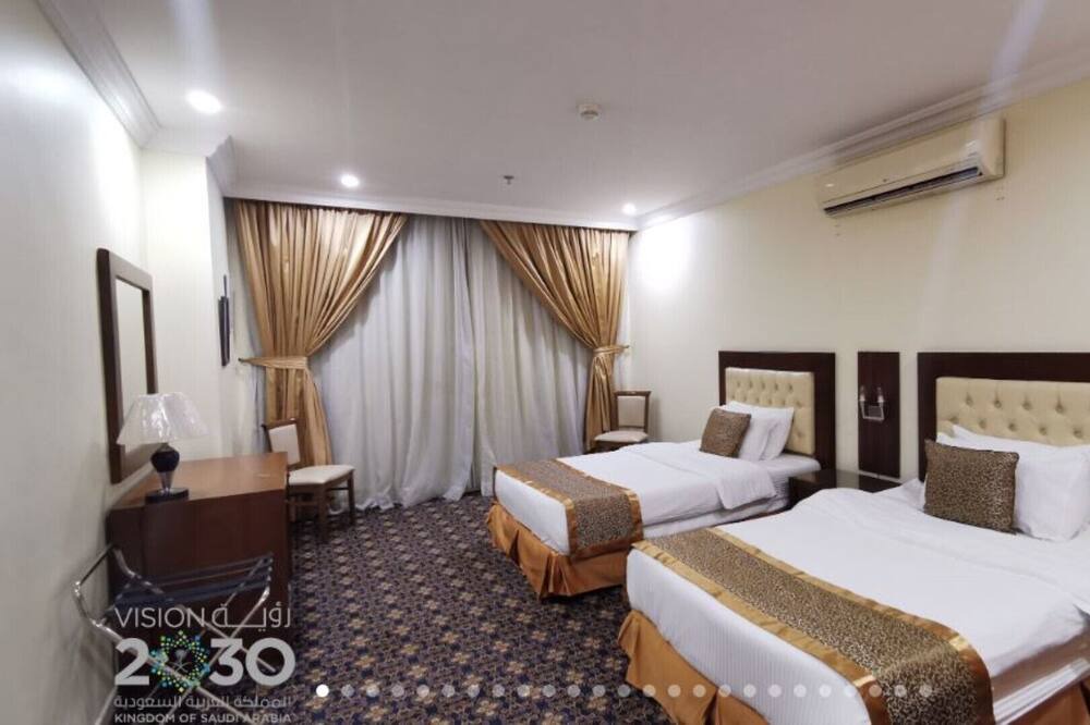 Photo of Bedroom in Qurish Street