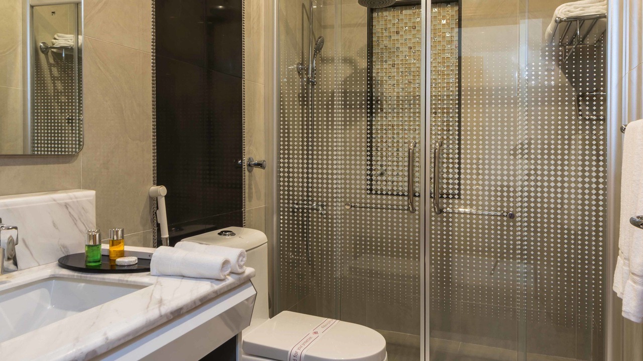 Photo of Bathroom in Qurish Street