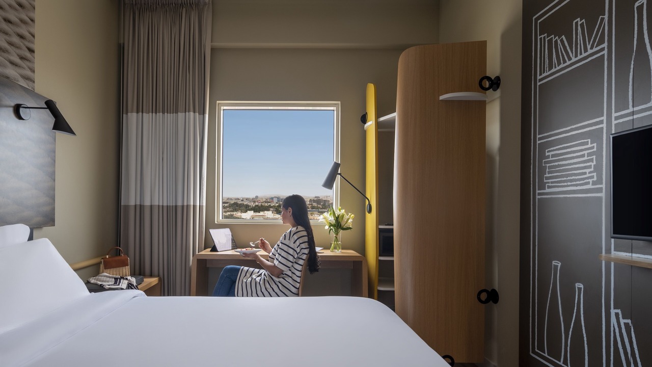Photo of Bedroom in King Abdul Aziz Road