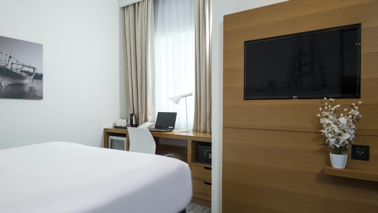 Photo of Bedroom in Diplomatic Area