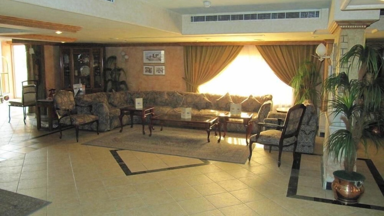 Photo of Others in Al-Hamra'a