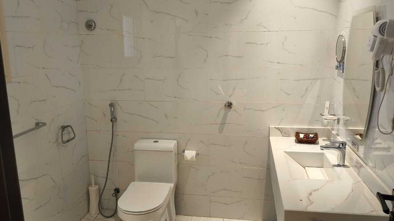 Photo of Bathroom in Hera Street