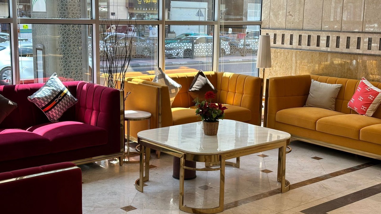 Photo of Livingroom in 60th Street