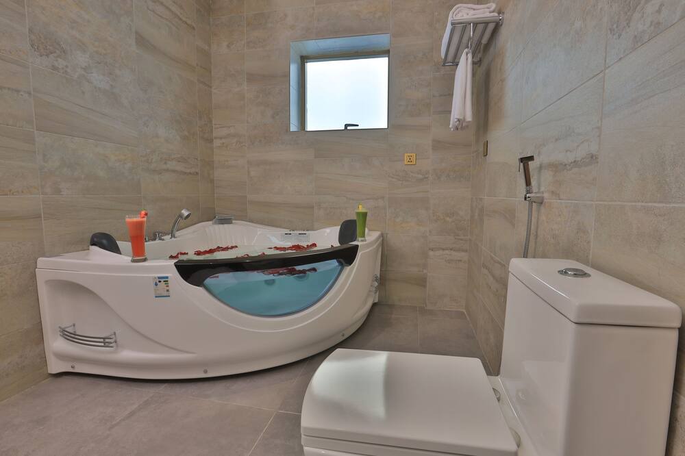 Photo of Bathroom in Al Faisaliyah