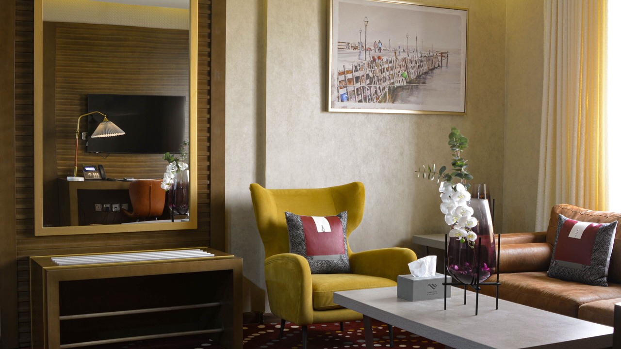 Photo of Bedroom in Qurish Street