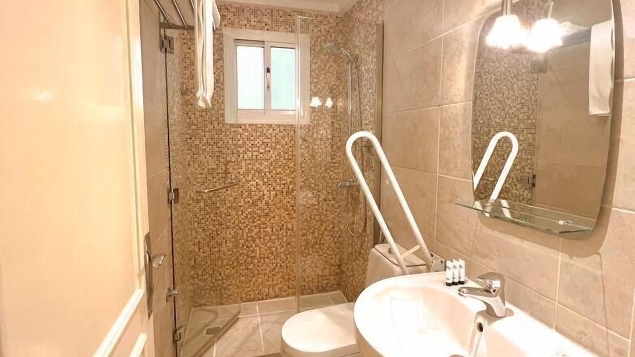Photo of Bedroom in Sari Street
