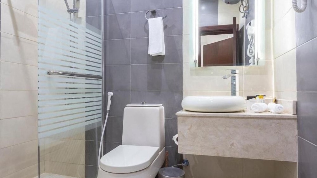Photo of Bathroom in Hera Street