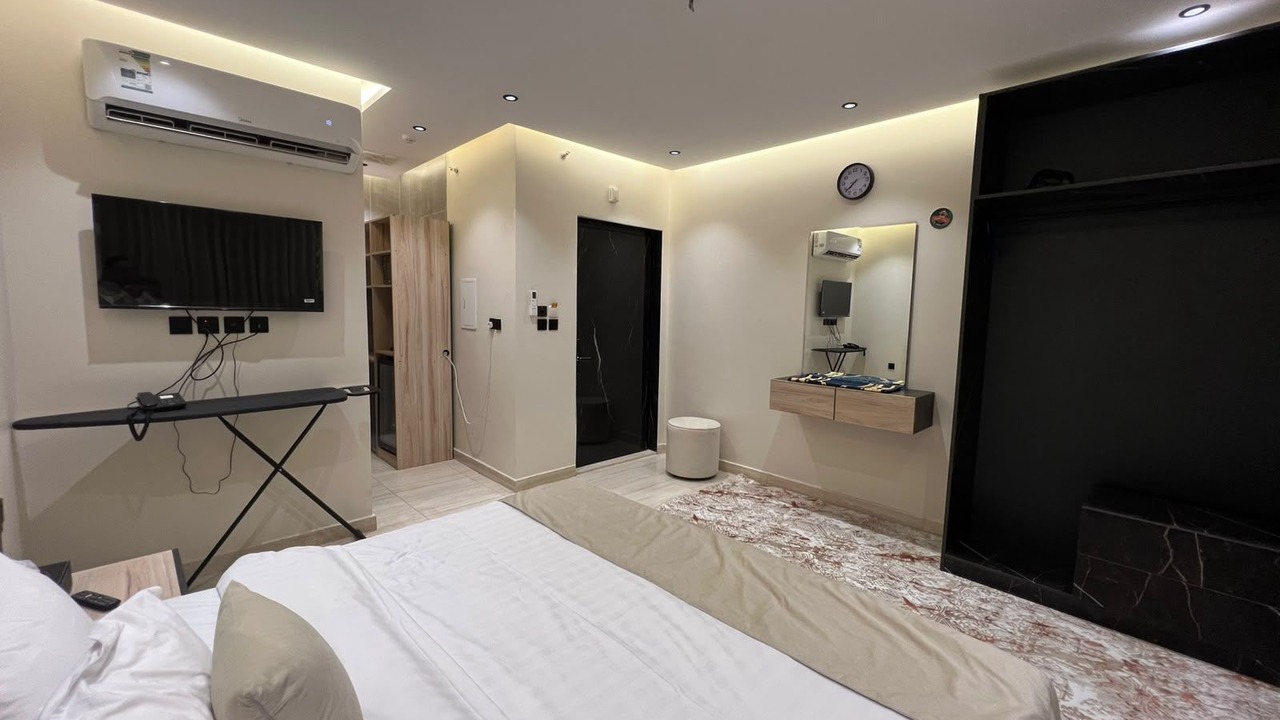 Photo of Bedroom in Sari Street