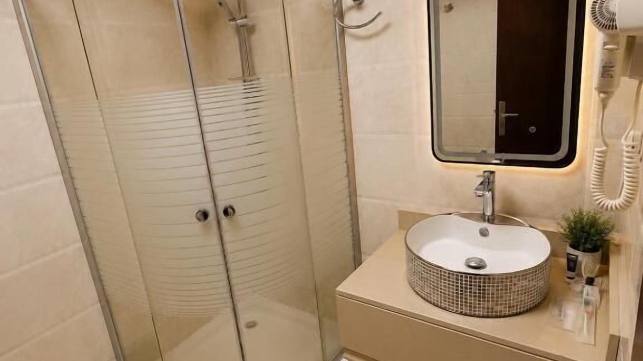 Photo of Bathroom in Al-Hamra'a