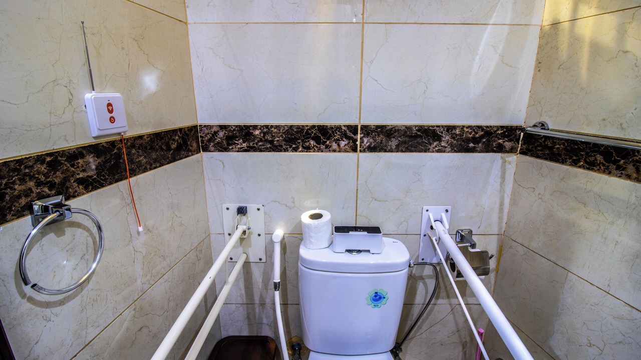 Photo of Bathroom in Al Aziziyah