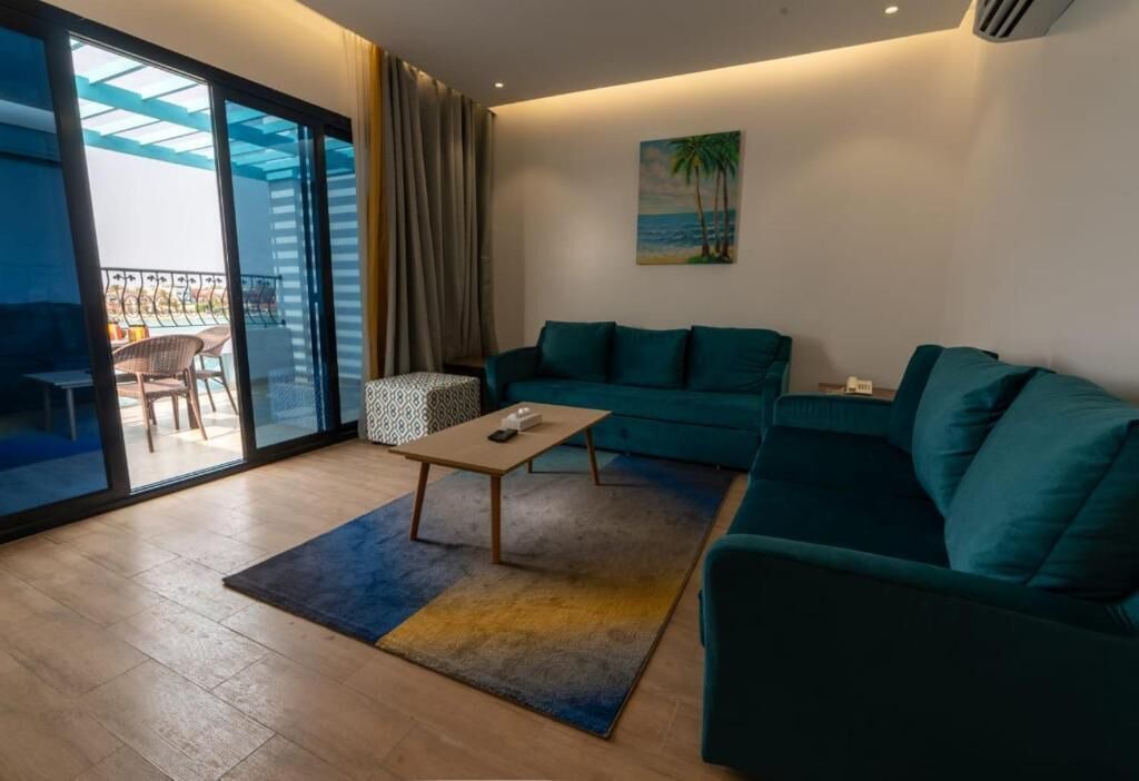 Photo of Patio Balcony in Durrat Al-Arous