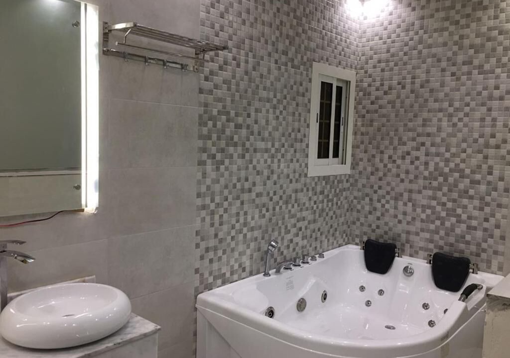 Photo of Bathroom in Hera Street