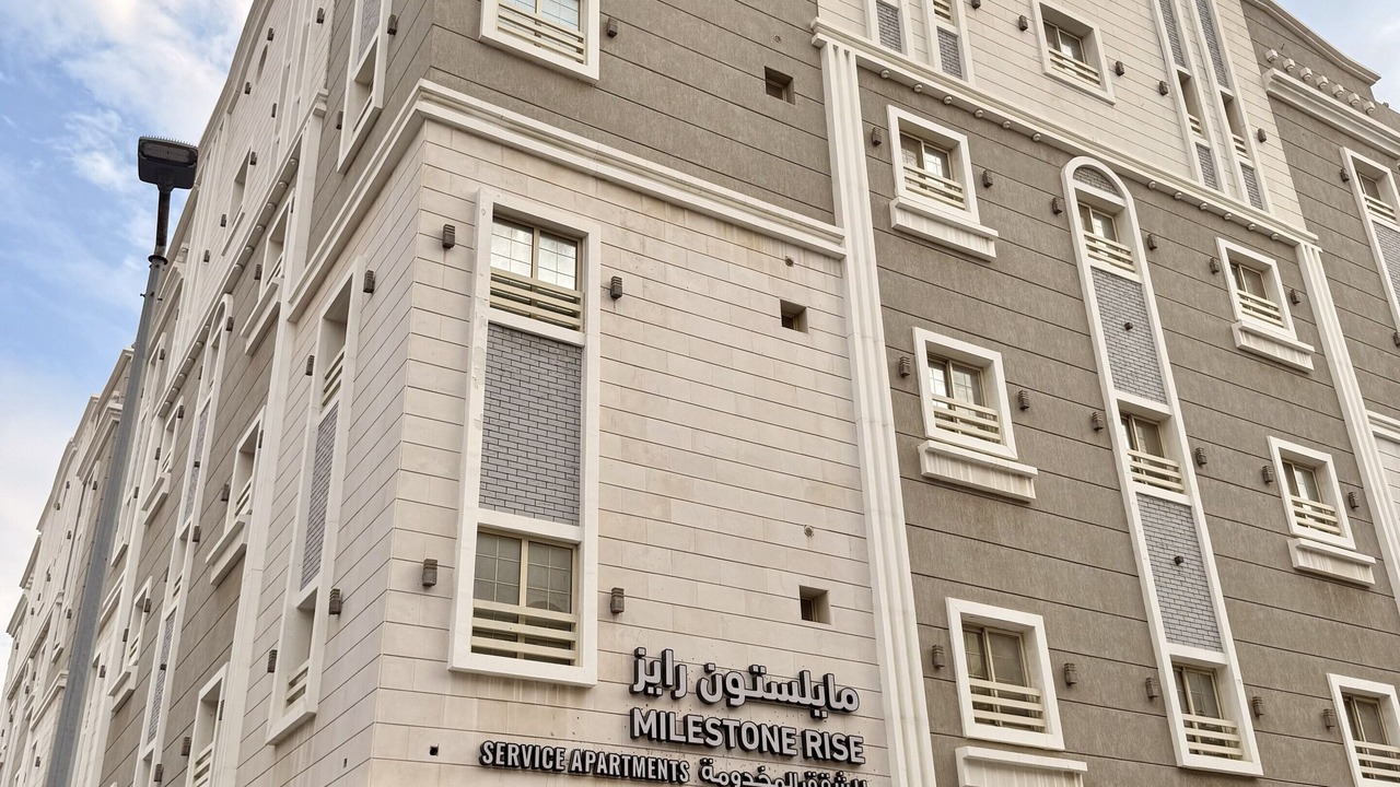 Photo of Outdoor in Sari Street