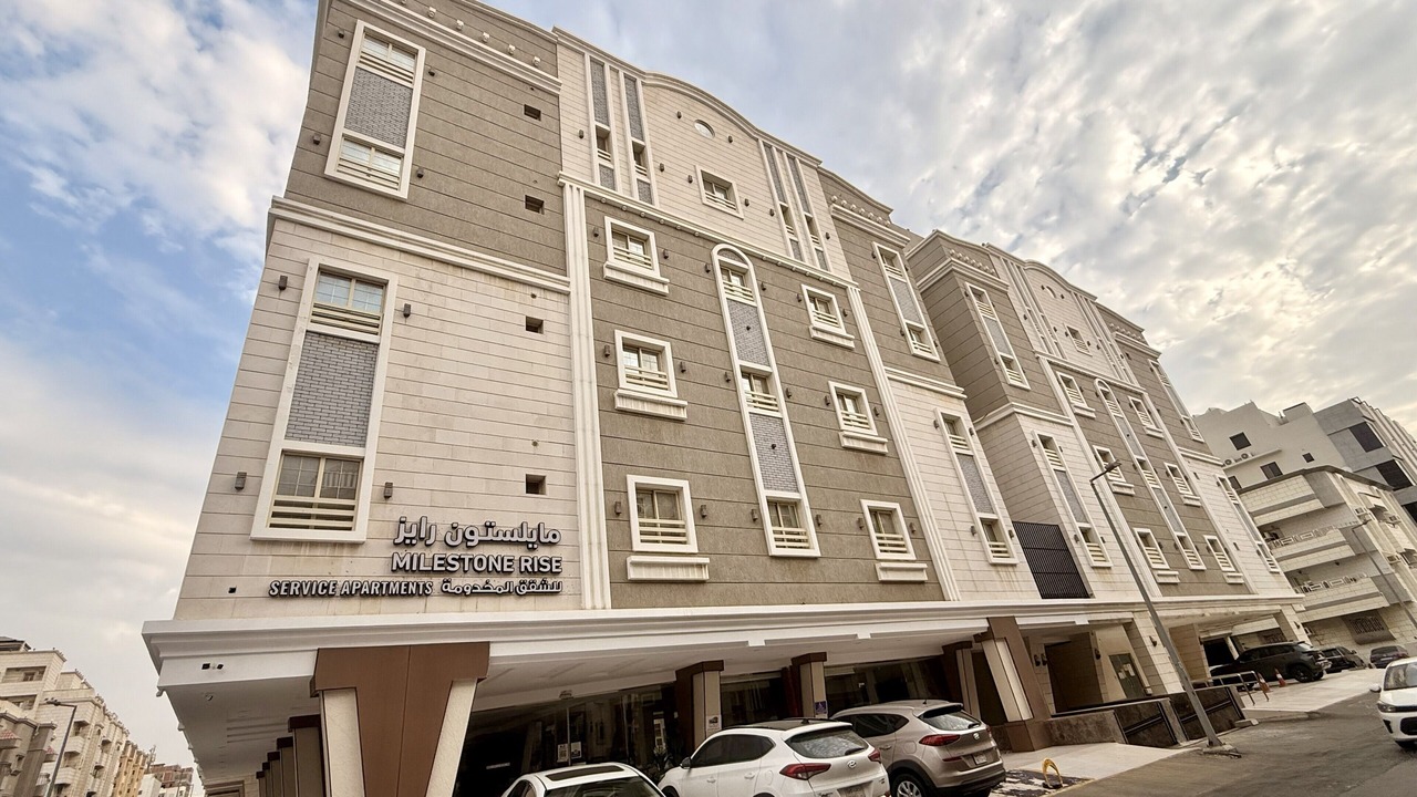 Photo of Outdoor in Sari Street