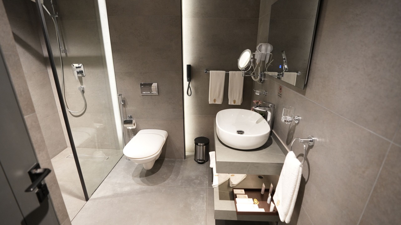Photo of Bathroom in Qurish Street