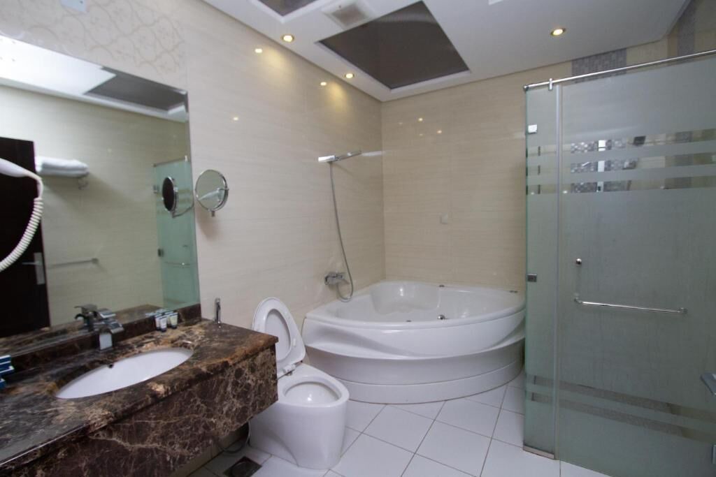 Photo of Bathroom in King Abdul Aziz Road