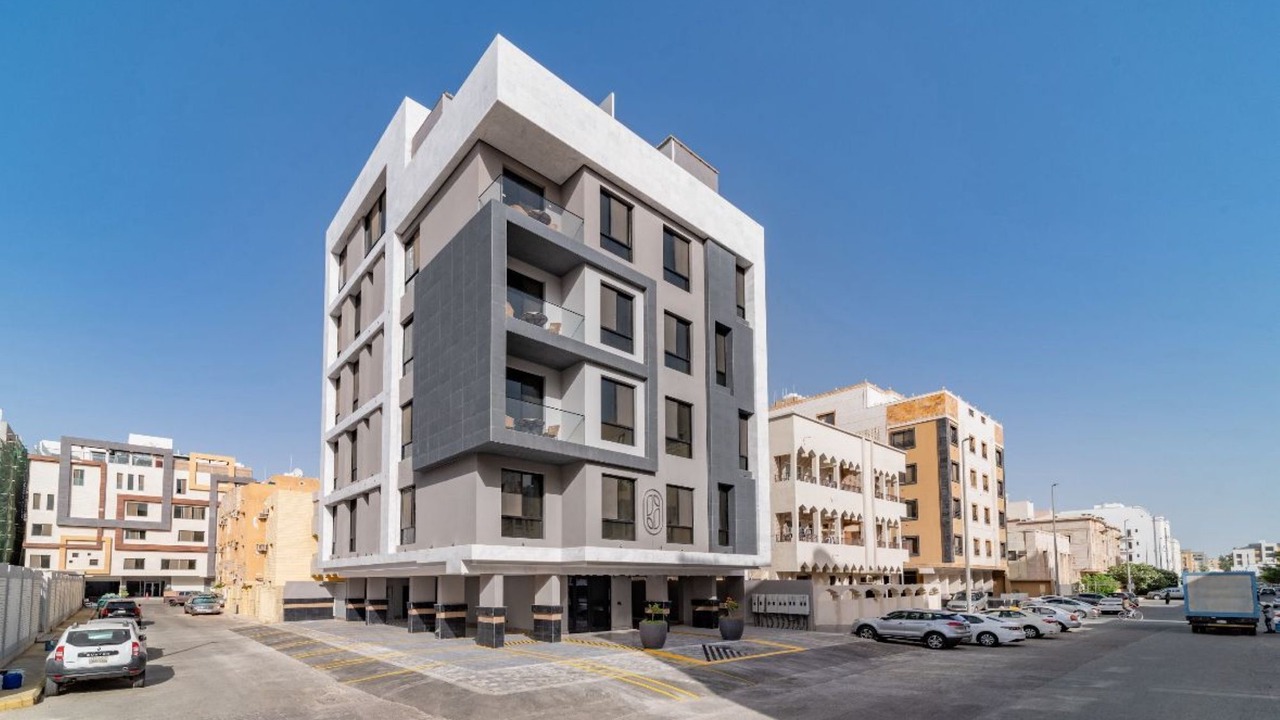 Photo of Outdoor in Sari Street