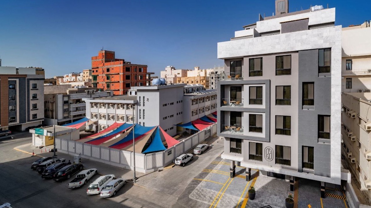 Photo of Outdoor in Sari Street