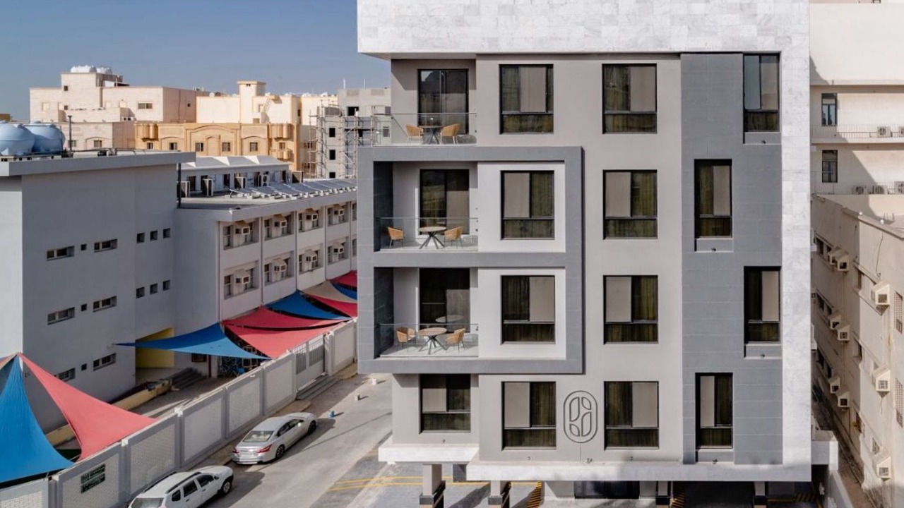 Photo of Outdoor in Sari Street