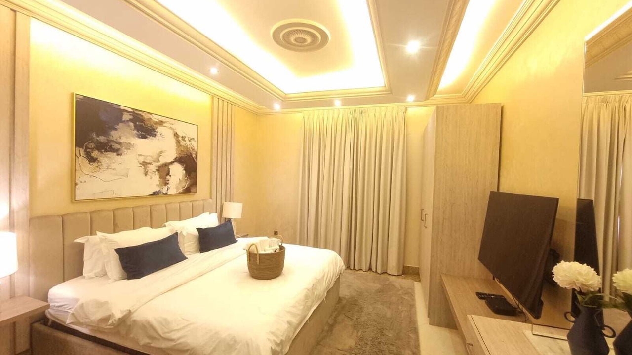 Photo of Bedroom in King Abdul Aziz Road