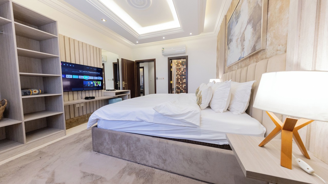 Photo of Bedroom in King Abdul Aziz Road