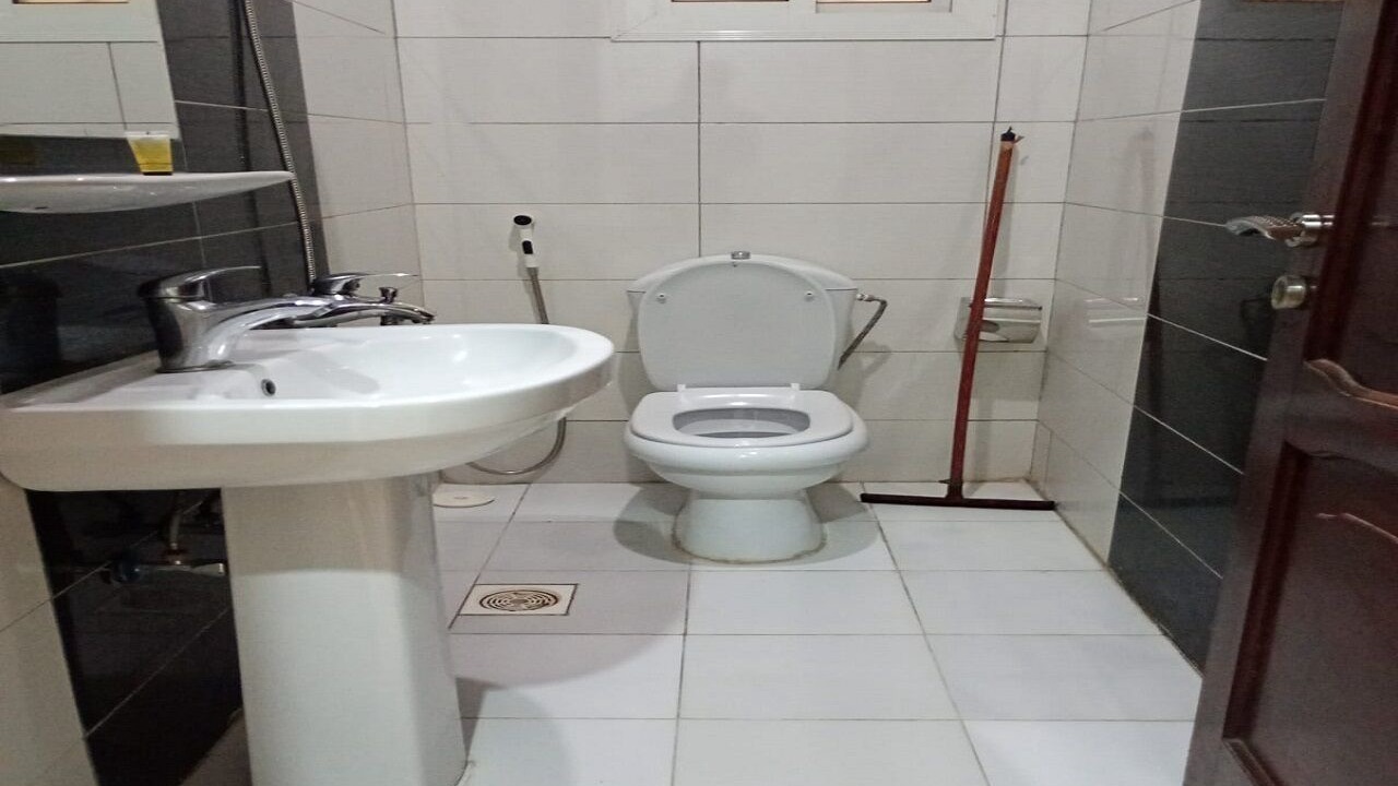 Photo of Bathroom in Al-Hamra'a