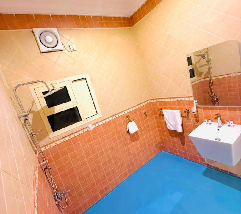 Photo of Bathroom in Hera Street