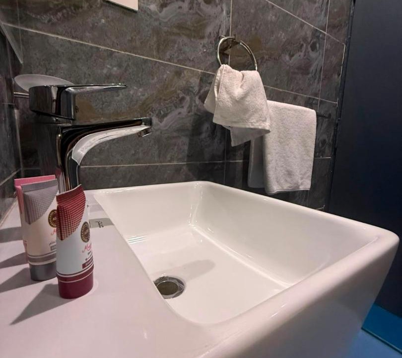 Photo of Bathroom in Hera Street