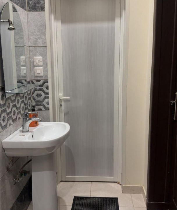 Photo of Bathroom in Unaizah