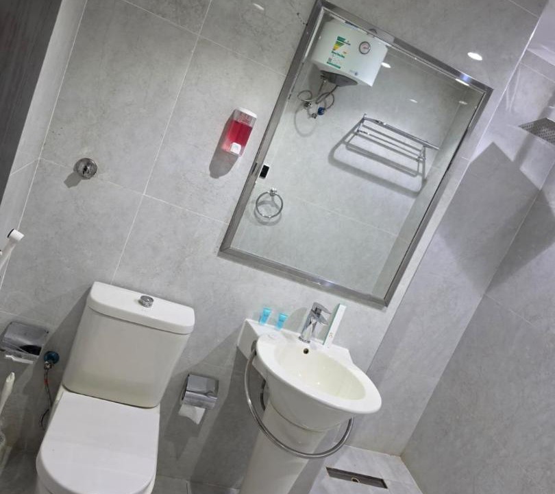 Photo of Bathroom in King Abdul Aziz Road
